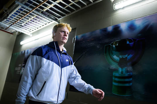 Åke Stakkestad of Sweden arrives to the arena for the 2022