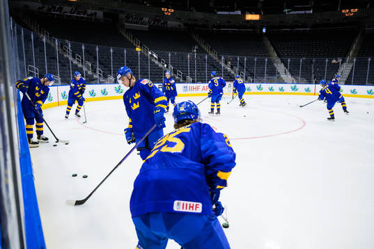 Albert Sjöberg and Liam Öhgren of Sweden