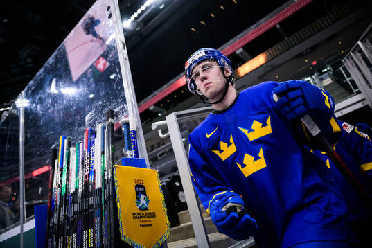 Jonathan Lekkerimäki of Sweden at warm-up