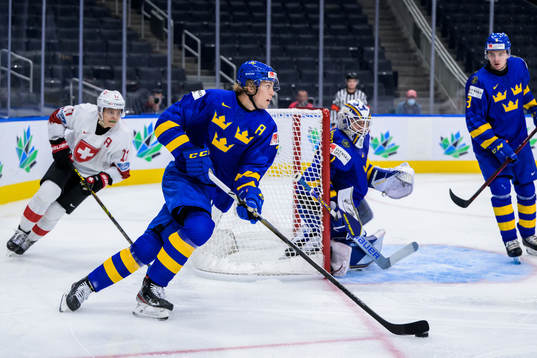 Simon Edvinsson of Sweden