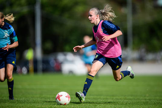 Ella Lundin