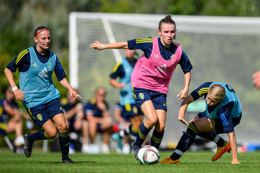 Nathalie Staaf och Alma Larsson