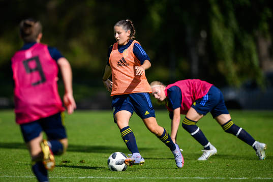 Nadira Muminovic och Tilda Hellén