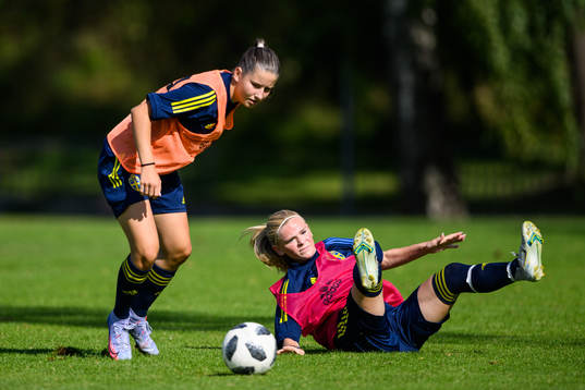 Nadira Muminovic och Tilda Hellén