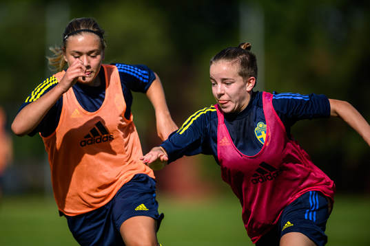 Emmie Green och Izzy Goldmann