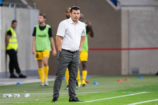 Carlos Fangueiro, head coach of Diddeleng