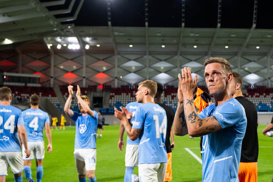 Søren Rieks of Malmö celebrates