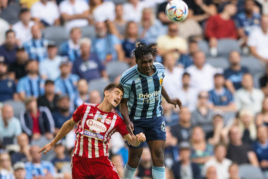 Rares Ispas of Sepsi and Joel Asoro of Djurgården