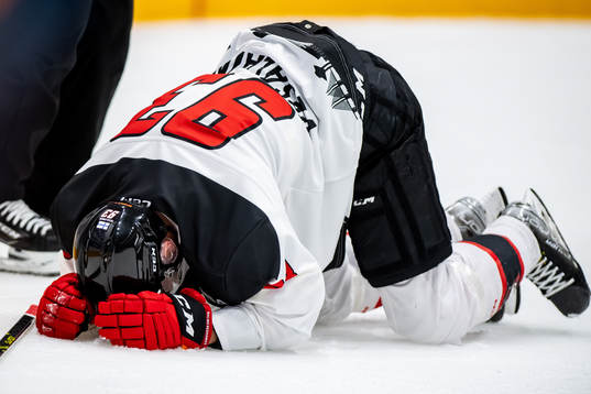 Malmö Redhawks Kristian Vesalainen har ont