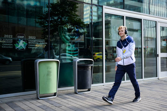 Fabian Lysell of Sweden arrives to the arena
