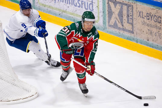 Leksands Patrik Zackrisson och Frölundas Nicklas Lasu