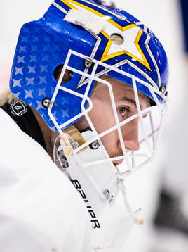 Leksands målvakt Kasimir Kaskisuo innan  ishockeymatchen i