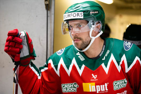 Frölundas Anders Grönlund innan  ishockeymatchen i