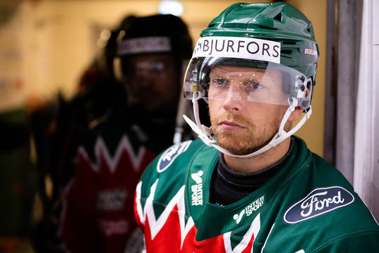 Frölundas Ryan Lasch innan ishockeymatchen i Strömstad