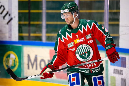 Frölundas Christian Folin innan ishockeymatchen i