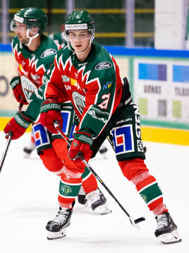Frölundas Jere Innala  innan ishockeymatchen i Strömstad