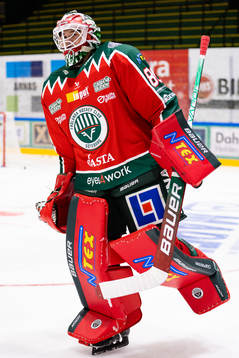 Frölundas målvakt Frederik Dichow innan ishockeymatchen i