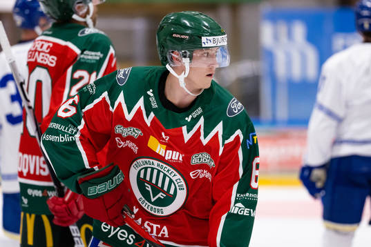 Frölundas Filip Hasa innan ishockeymatchen i Strömstad