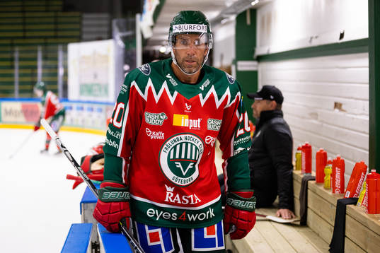 Frölundas Joel Lundqvist innan ishockeymatchen i