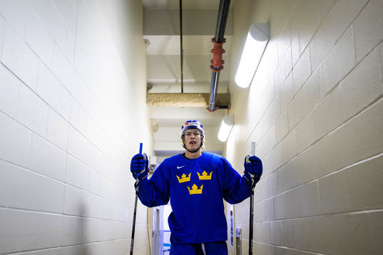 Simon Edvinsson of Sweden at a practice session