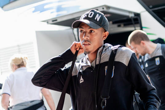 Sirius Tashreeq Matthews före fotbollsmatchen i