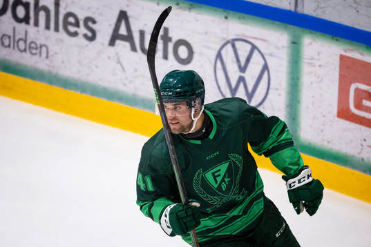 Färjestads Henrik Björklund jublar