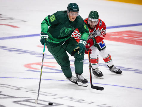 Färjestads Max Lindroth och Frölundas Anthony Greco