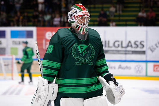 Färjestads målvakt Matt Tomkins innan  ishockeymatchen i