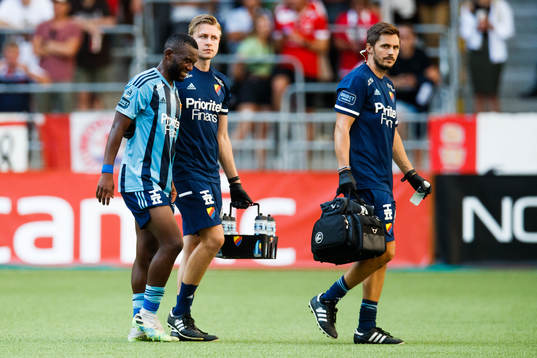 Djurgårdens Emmanuel Banda skadad