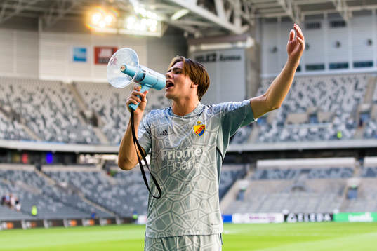 Djurgårdens målvakt Jacob Widell Zetterström leder