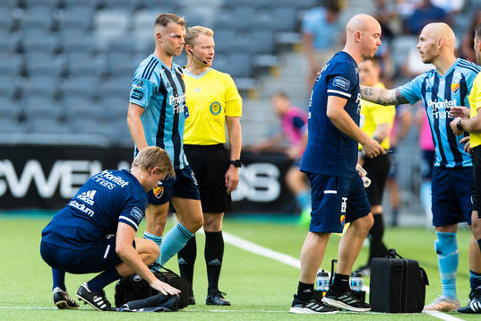 Djurgårdens Elias Andersson har fått behandling
