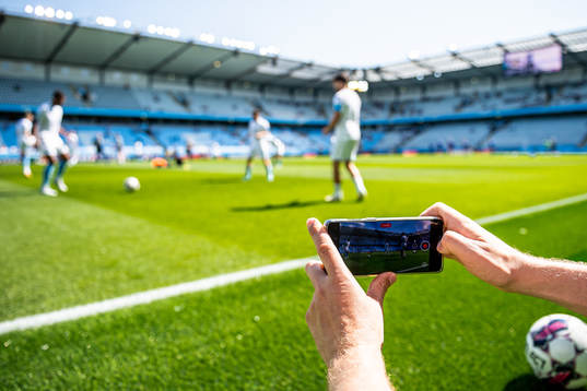 Malmö FFs spelare filmas