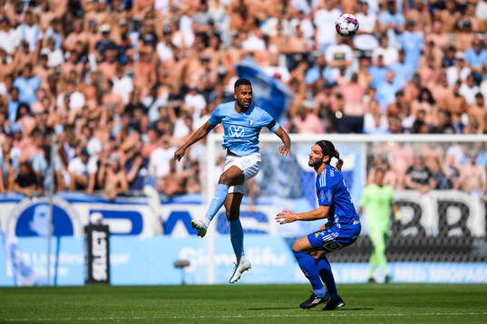 Malmö FFs Isaac Kiese Thelin och Sundsvalls Forrest Lasso