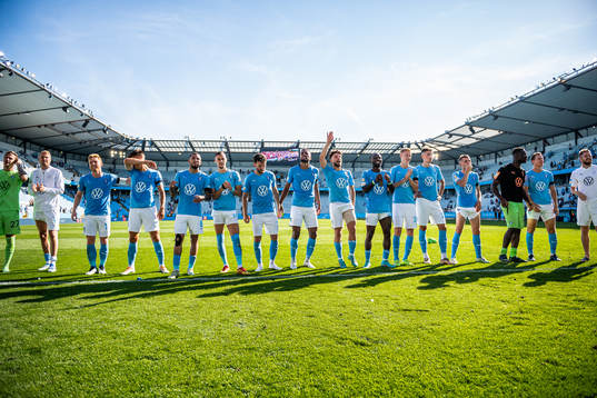 Malmö FFs spelare tackar publiken