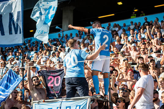 Malmö FFs Eric Larsson jublar