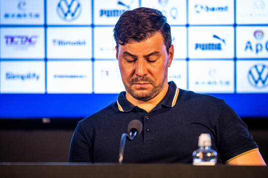 Sundsvalls tränare Brian Clarhaut deppar vid en