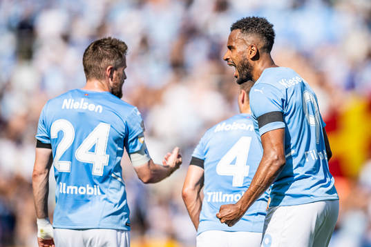 Malmö FFs Isaac Kiese Thelin jublar