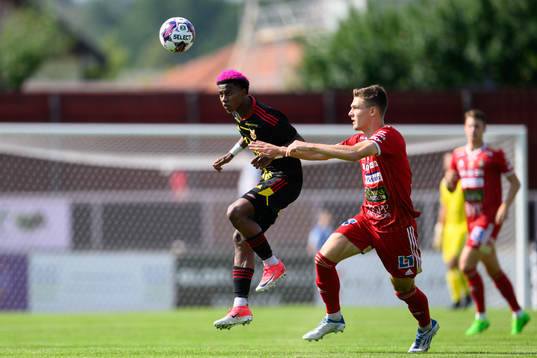 Östersunds Chovanie Amatkarijo och Skövde AIKs Villiam