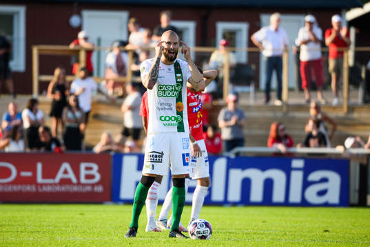 Varbergs Robin Simovic deppar