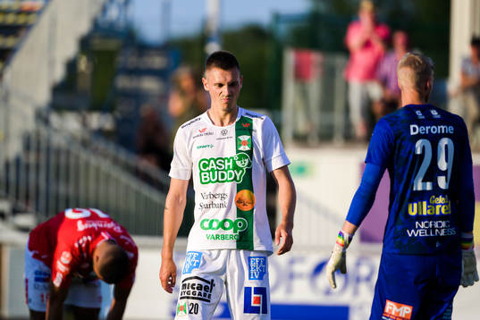 Varbergs Tobias Carlsson deppar