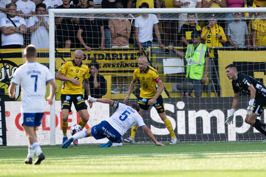 Elfsborgs Sebastian Holmén och Johan Larsson