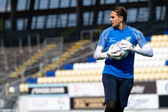 Oddevolds målvakt Oscar Ekman före fotbollsmatchen i