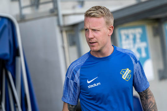 Oddevolds Fredrik Sundström före fotbollsmatchen i Ettan