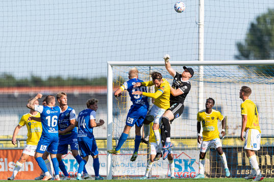 Falkenbergs målvakt Tim Erlandsson