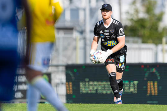 Falkenbergs målvakt Tim Erlandsson