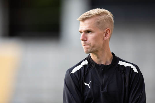 Ljungskiles tränare Erik Lund deppar