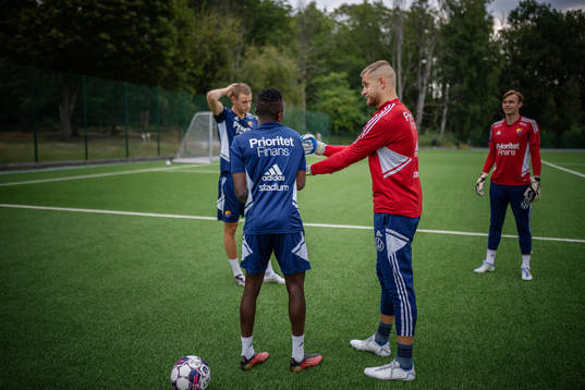 Djurgårdens Amadou Doumbouya och Aleksandr Vasyutin