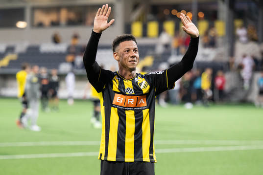 Häckens Tobias Sana tackar fansen
