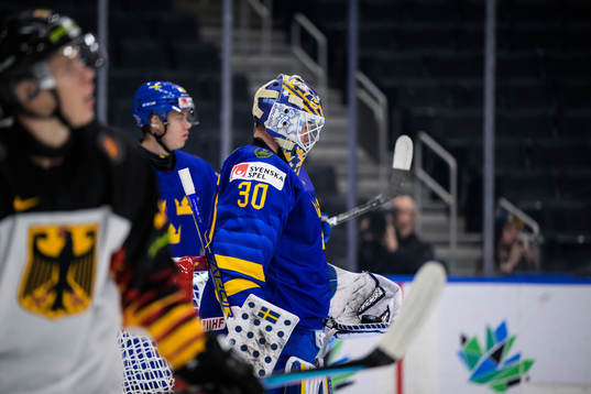 Goaltender Calle Clang of Sweden