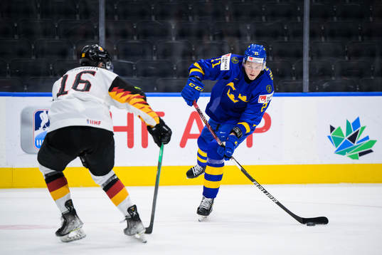 Oskar Olausson of Sweden
